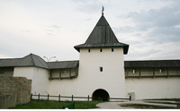 Псковський кром - феномен псковського кремля, стіни і башти, як дістатися
