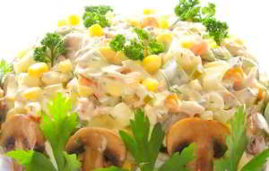 Рецепти салат з курячого м'яса з грибами, заправлений сметаною на