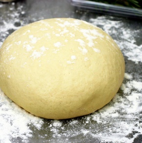 Рецепт піца в мультиварці Редмонд і Поларіс - як приготувати вибираємо тісто