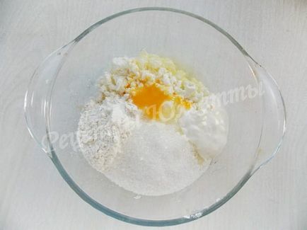 Рецепт сочнікі з сиром з пісочного тіста