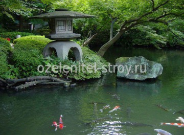 Скульптура в японському саду