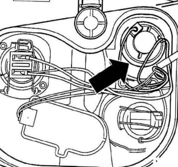 Eltávolításával és lámpák és a tompított volkswagen golf 4 saját kezűleg