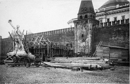 Construcția mausoleului