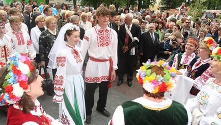 Esküvői és családi szokások beloruszok Lion Gumilev Center