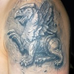 Griffin valoare tatuaj, fotografie și schițe