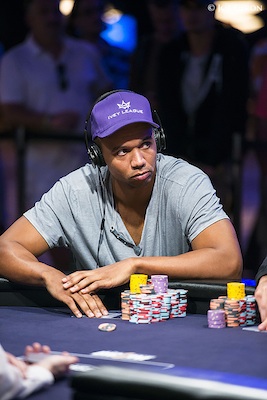 Ace-King - un joc cu un stack profund, pokernews