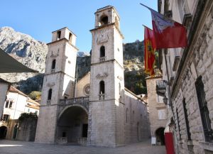 Ulcinj, Montenegro - Útikönyv, fotók, épületek