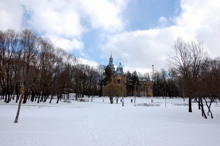 Manastirea «Dacha Chernova» in stil pseudo-rusesc