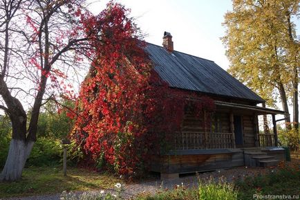 Manorul șahului, unde trăia poetul