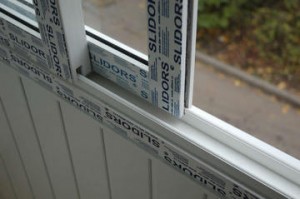 Instalarea ferestrelor din plastic pe loggia