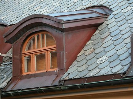 Típusú és formájú tetőablakok, azok előnyeit és hátrányait, méretei és anyagai különböző ablakokban, és
