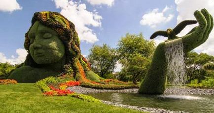 Expoziție de sculpturi florale în Canada