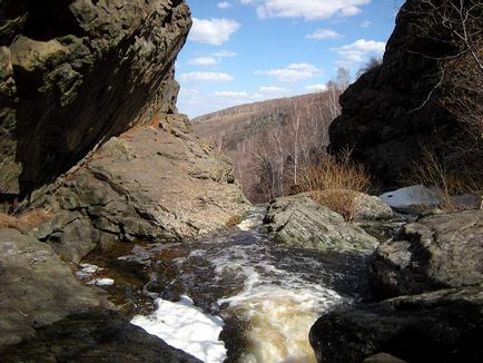 Waterfall gadelsha (tuyalyas), a honlapjára az utazás és turizmus