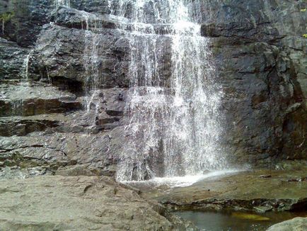 Водоспад гадельша - високі води Башкирії