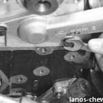 Schimbarea termostatului Chevrolet Lanos