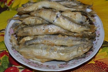 Capelin de prăjire în tigaie - rețetă pentru gătit pește prăjit