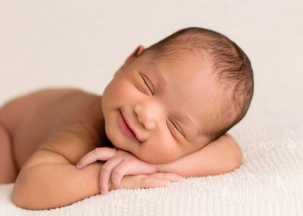 3 hét gyermek fejlődését, ami képes újszülött ellátás és kezelés