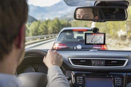 Autó navigátorok Garmin soros meghajtó