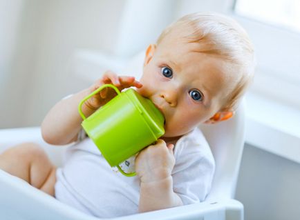 Cup-pot, vagy a gyermekek táplálkozási csésze - válaszd asszisztens - Mama Klub