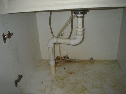 Ce să faci cu mirosul de canalizare într-o casă privată