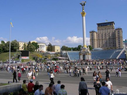 Amit látni Kijev egy nap (Kijev Khreshchatyk Maidan Kijev-Pechersk Lavra St. Sophia Székesegyház Szent Mihály-székesegyház Szent András származású hem) Amit látni Kijev egy nap