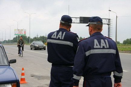 Ce este interzis polițiștii de trafic - un nou manual al serviciilor - legile auto-ukraine, modificările aduse PDD și noile