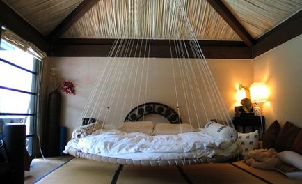 Давайте підвісимо ліжко - оригінальна ідея для заміського будинку, ради садівникові