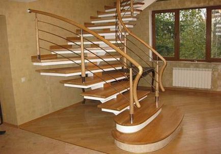 Demontarea unei scări de lemn sau metal la etajul al doilea