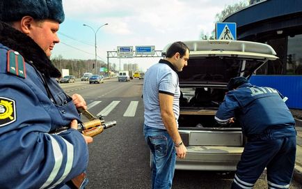 gépjármű ellenőrzés közlekedési rendőrök