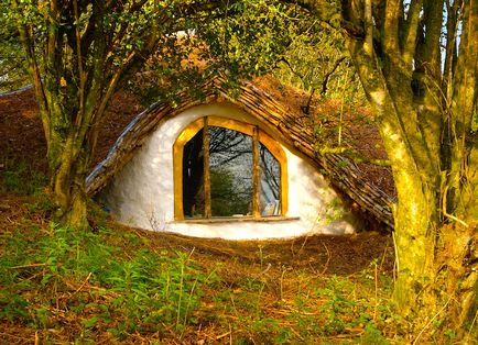 Eco House Simon Dale - lakó- hobbit (18 fotó)