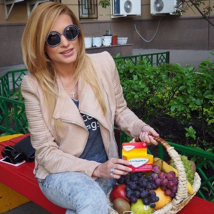 Ha a stylist volt Ksenia Borodina mit kell tanulni a csillagok hosszúkás ing mangó (tanulni) Ha a stylist volt Ksenia Borodina mit kell tanulni a csillagok hosszúkás ing mangó