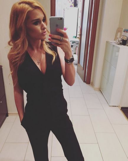 Ha a stylist volt Ksenia Borodina mit kell tanulni a csillagok hosszúkás ing mangó (ing) Ha a stylist volt Ksenia Borodina mit kell tanulni a csillagok hosszúkás ing mangó