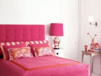 Ötletek a hálószobában rózsaszín tónusok, fotó tervezés belső, piros és rózsaszín, a választás a tapéta,