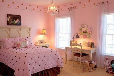 Ötletek a hálószobában rózsaszín tónusok, fotó tervezés belső, piros és rózsaszín, a választás a tapéta,