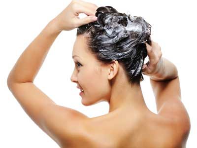 Як швидко змити тонік з волосся