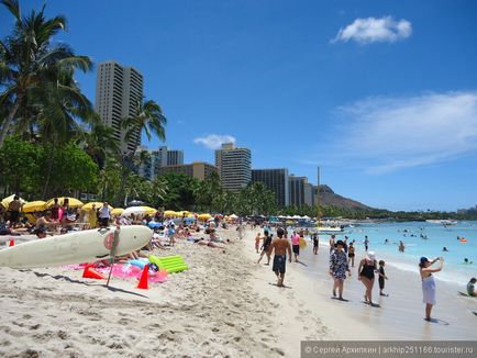 Hogyan juthat a költségvetés Honolulu Airport Waikiki strand területén