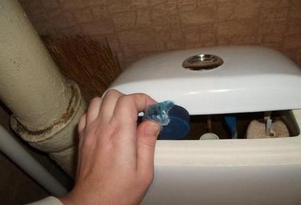 Hogyan tisztítsa meg a WC-csészébe útján rozsda megelőzése és rozsda eltávolítására, javítás és fürdőszoba tervezés