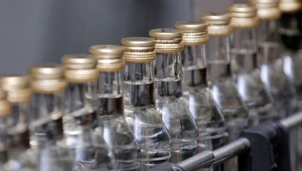 Як визначити фальсифіковану горілку в магазині, не відкриваючи пляшки