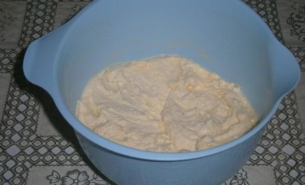 Як приготувати торт з готових коржів в домашніх умовах швидкий і смачний рецепт