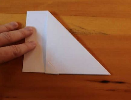 Як зробити літак з паперу