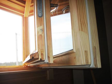 Cum de a izola geamurile din lemn