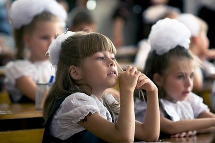Hogyan, hogy beiratkozik a gyermek az iskolában az interneten keresztül (gyári naptár) Hogyan, hogy beiratkozik a gyermek az iskolában az interneten keresztül