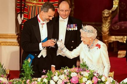 Kate Middleton a purtat titlul ei preferat de Diana la o recepție de la Palatul Buckingham - arată afacerea