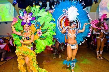 Costum pentru carnavalul brazilian - miracol brazilian - carnaval în Rio