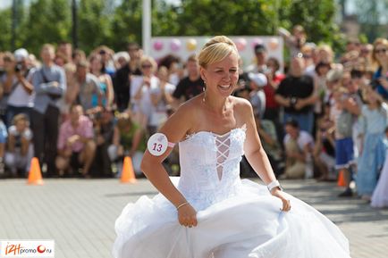 Marathon of Brides 2012 în Izhevsk Fugiți în cizme - Ижфото, Ижфото