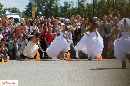 Marathon of Brides 2012 în Izhevsk Fugiți în cizme - Ижфото, Ижфото