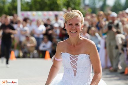 Marathon of Brides 2012 în Izhevsk Fugiți în cizme - Ижфото, Ижфото