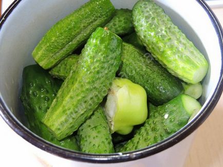 Pickles a téli egyliteres és 3 literes kanna, sterilizálás nélküli, receptek képekkel