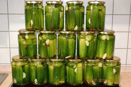 Pickles a téli egyliteres és 3 literes kanna, sterilizálás nélküli, receptek képekkel