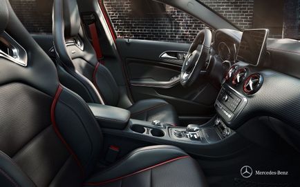 Felülvizsgálata és tesztvezetés Mercedes-Benz A-osztály után restyling (A-osztály) Felülvizsgálata és tesztvezetés Mercedes-Benz A-osztály után restyling